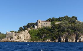 Hotel Le Rabelais